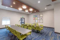 Holiday Inn Express & Suites COLUMBUS - WORTHINGTON by IHG