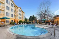 La Quinta Inn & Suites by Wyndham Raleigh Durham Airport
