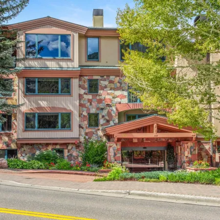 The Galatyn Lodge