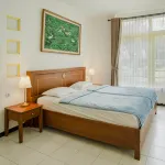 Rumah Engkong Family Villa & Studio Hotels in Candi