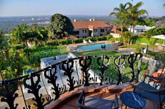 Apogee Boutique Hotel & Spa