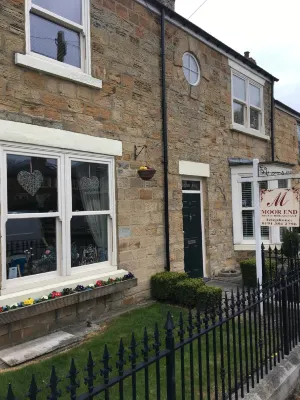 Moor End House Bed & Breakfast Hotels near Botanic Garden