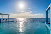 Lands End - ที่มีสระว่ายน้ำ