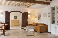 Alfred Hotels Beaune la Madeleine