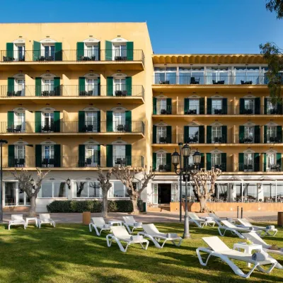 โรงแรม โรเซส ปลัตยา โรงแรมใกล้หาด Playa Santa Margarida