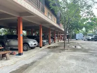 Huaisai Hotel - Parking