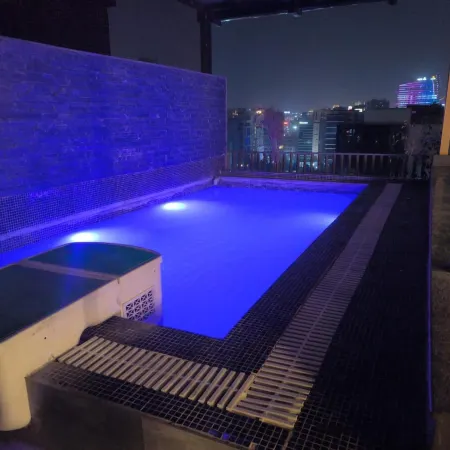 Aquila Grand Suites - Noida Sector 136