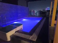 Aquila Grand Suites - Noida Sector 136
