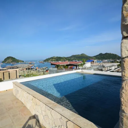Harbour Komodo Hotel