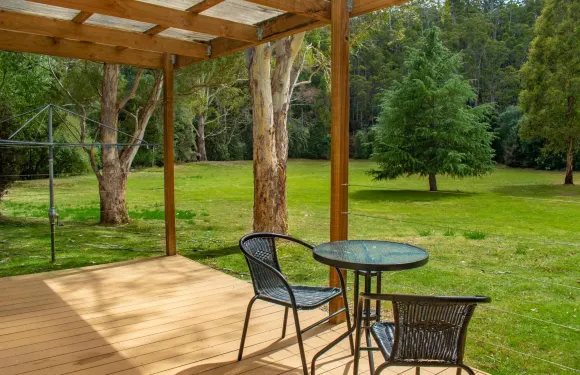 羅素瀑布度假小屋