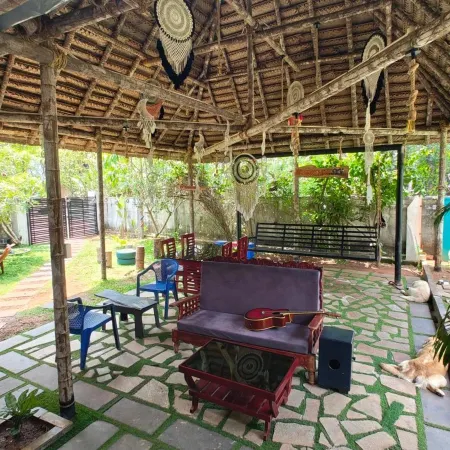 Sky's Surf Hostel