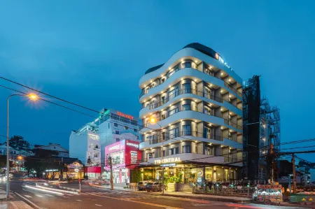 TTR Central Apart Hotel Отели в г. Далат