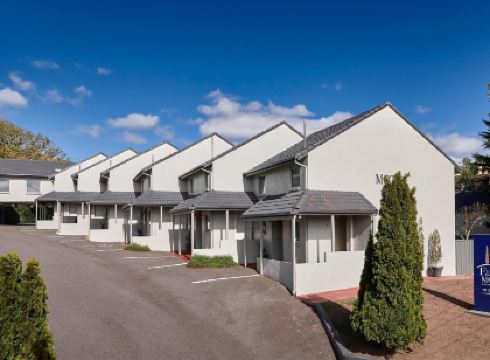 Elphin Serviced Apartments