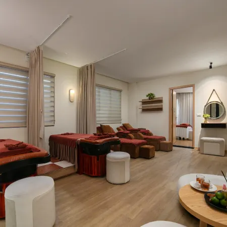 Westlake Pearl Suites & Spa - By Pegasy Group