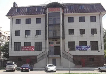 Орион Отели рядом с достопримечательностью «Памятник Омару Хайяму»