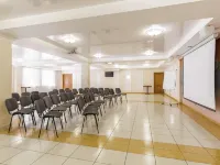 Avrora فنادق في أومسك