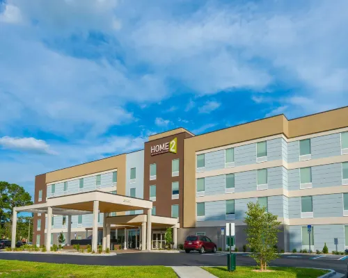 Home2 Suites by Hilton Lake City レイク・シティのホテル