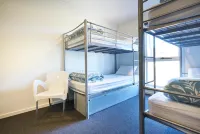The Island Accommodation - Hostels