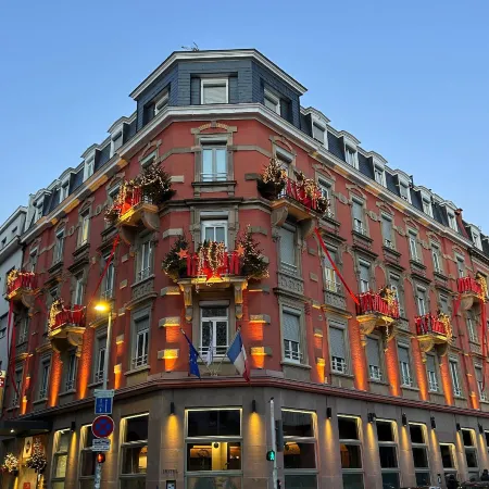 Best Western Plus Monopole Metropole Отели рядом с достопримечательностью «Музей модернистского и современного искусства»