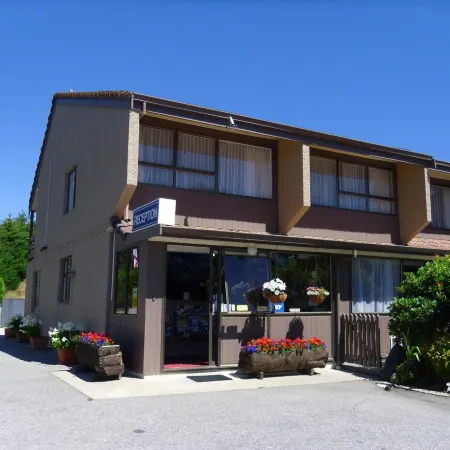 Fairway Motel & Apartments