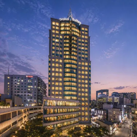 Orakai Insadong Suites Отели рядом с достопримечательностью «Торговый центр Tong-In Store»