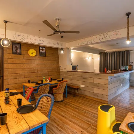 The Hosteller Mussoorie by the Streamside, Kempty