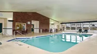 Holiday Inn Express & Suites Fort Atkinson