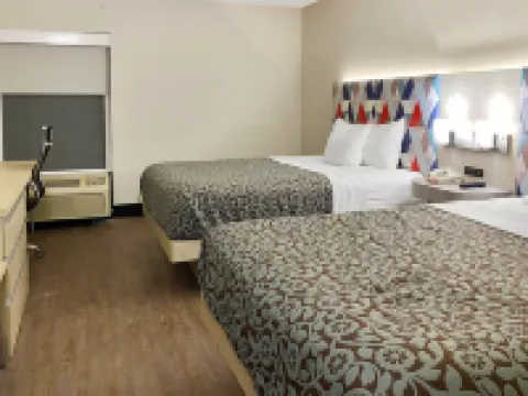 Days Inn & Suites by Wyndham Peachtree Corners/Norcross ノークロスのホテル