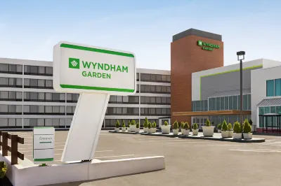 Wyndham Garden Totowa Hotels near Roberto Clemente Park