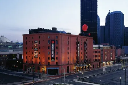 Courtyard by Marriott Pittsburgh West Homestead/Waterfront