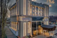 Ramada Encore by Wyndham Rajbagh Srinagar Hotel a Srinagar