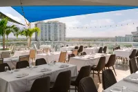 The Circ Hotel Hollywood, Sonder