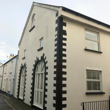 Paksuniemen Majatalo - Housity