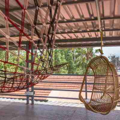 Thoms Beach Homestay Hotel Exterior