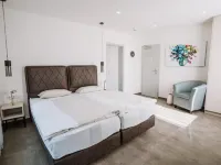 Mey Boardinghouse - 2-Star