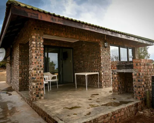 Sangiro Game Lodge Hotels in Motheo