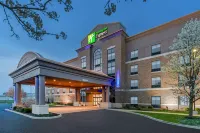 Holiday Inn Express & Suites Columbus Edinburgh Hotel di 