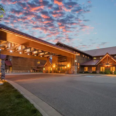 Bantr Grand Hotel Wausau - Rothschild