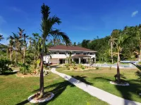 Sunset Cove Beach & Dive Resort