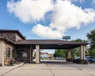 Quality Suites Near West Acres