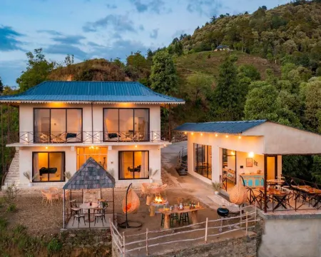 Antharaah Nature Stay Hotels in Mandi District