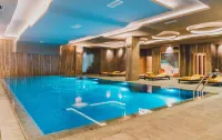 Emerald Hotel - 5-Star