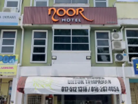Noor Hotel Kangar Hotéis em Sena