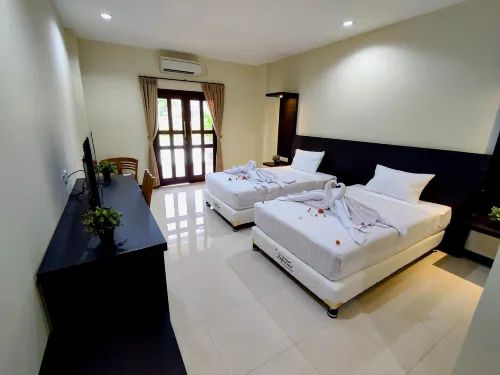 Crystal City Hotel Hotel a Pagesangan Timur