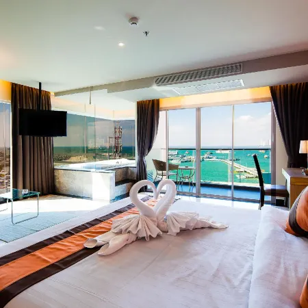 Balihai Bay Pattaya Отели рядом с достопримечательностью «Пирс Бали-Хай»