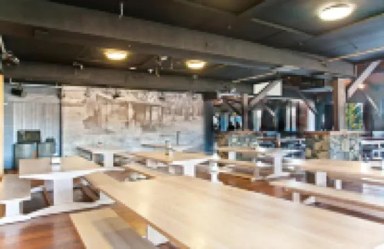 贊達拜湖大酒店