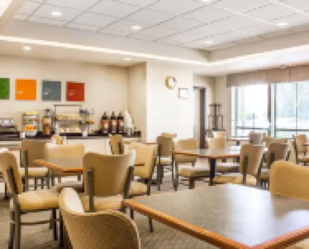 Comfort Inn and Suites Yuma I-8