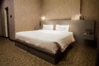 Fhandika Boutique Inc. Hotel di 