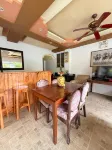 Cozy Stop Inn