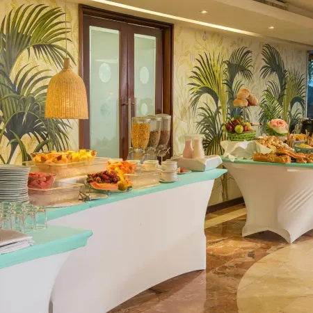 Country International Hotel